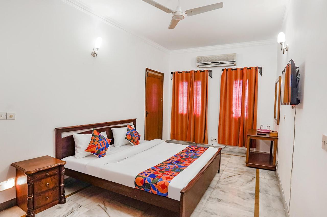 Fabexpress Goodwill Homes New Delhi Exterior photo