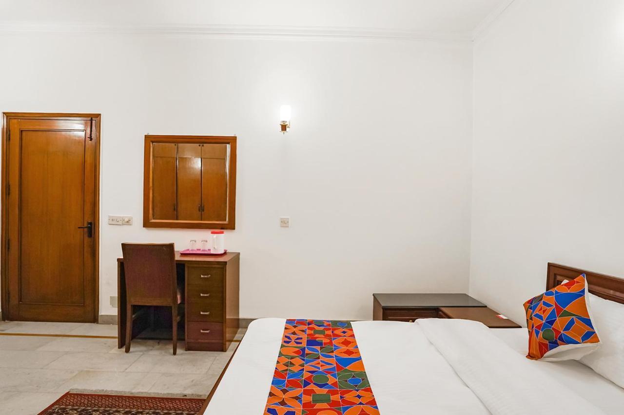 Fabexpress Goodwill Homes New Delhi Exterior photo